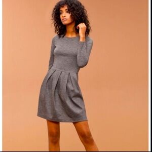Wilfred Aritzia Tartine Long Sleeve Dress Pleated